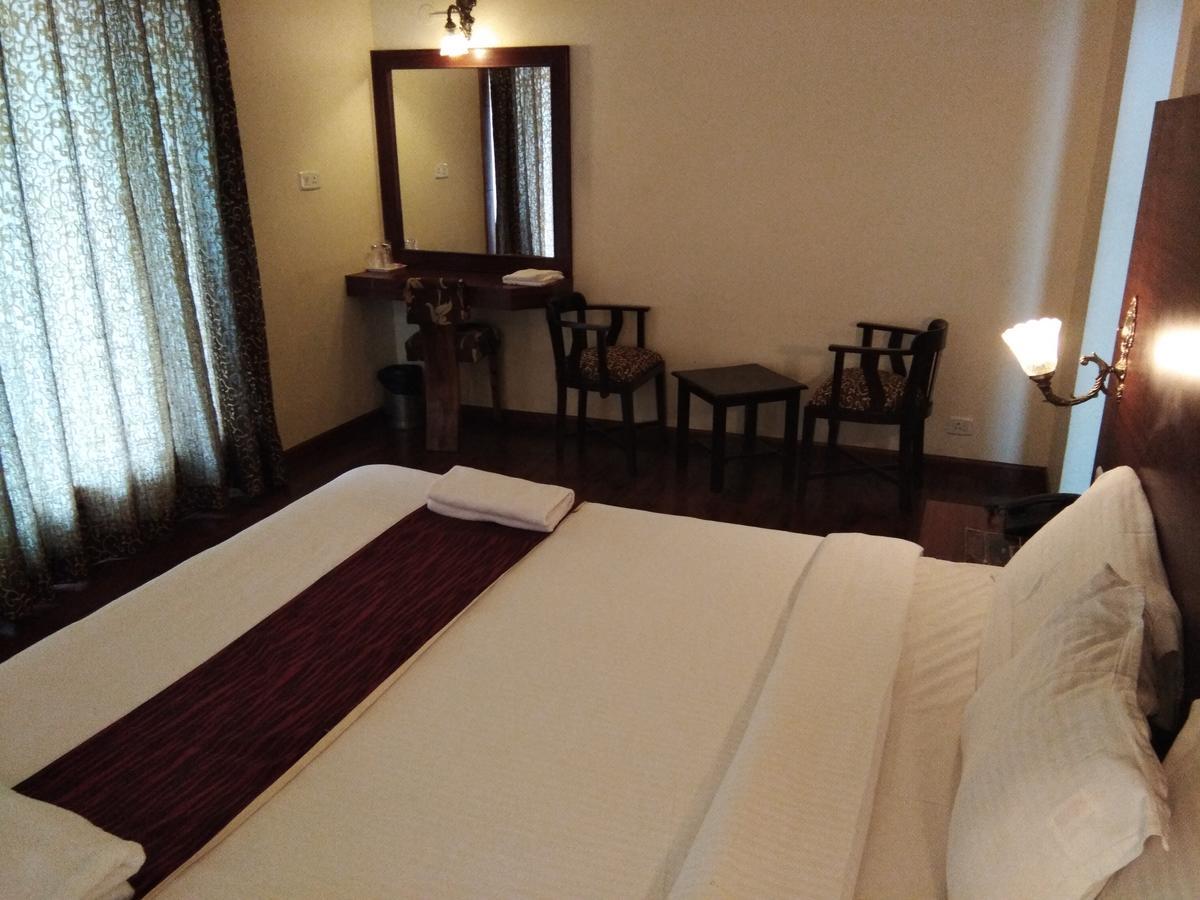 Berry Hills Resort Ooty Exterior foto