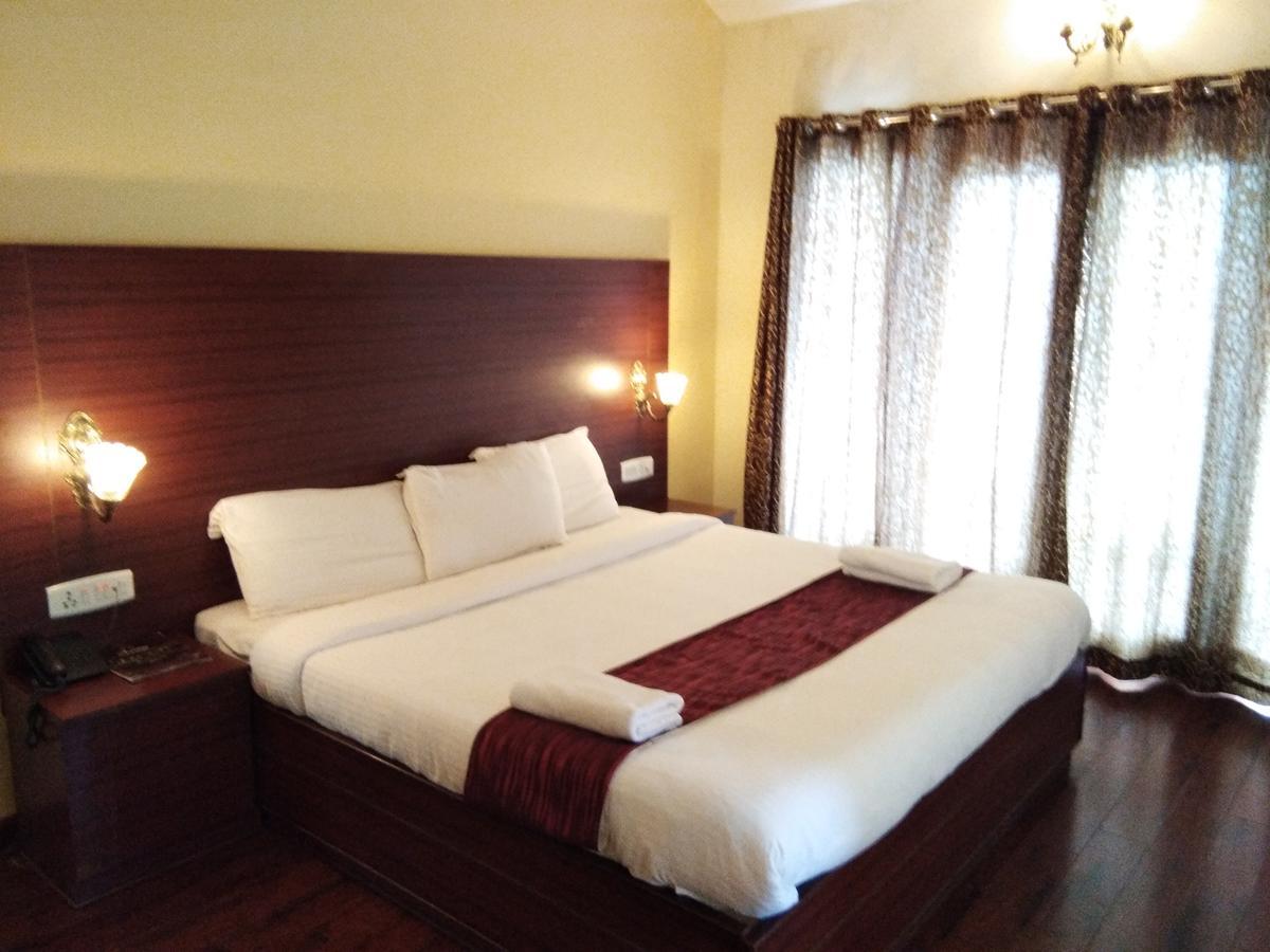 Berry Hills Resort Ooty Exterior foto