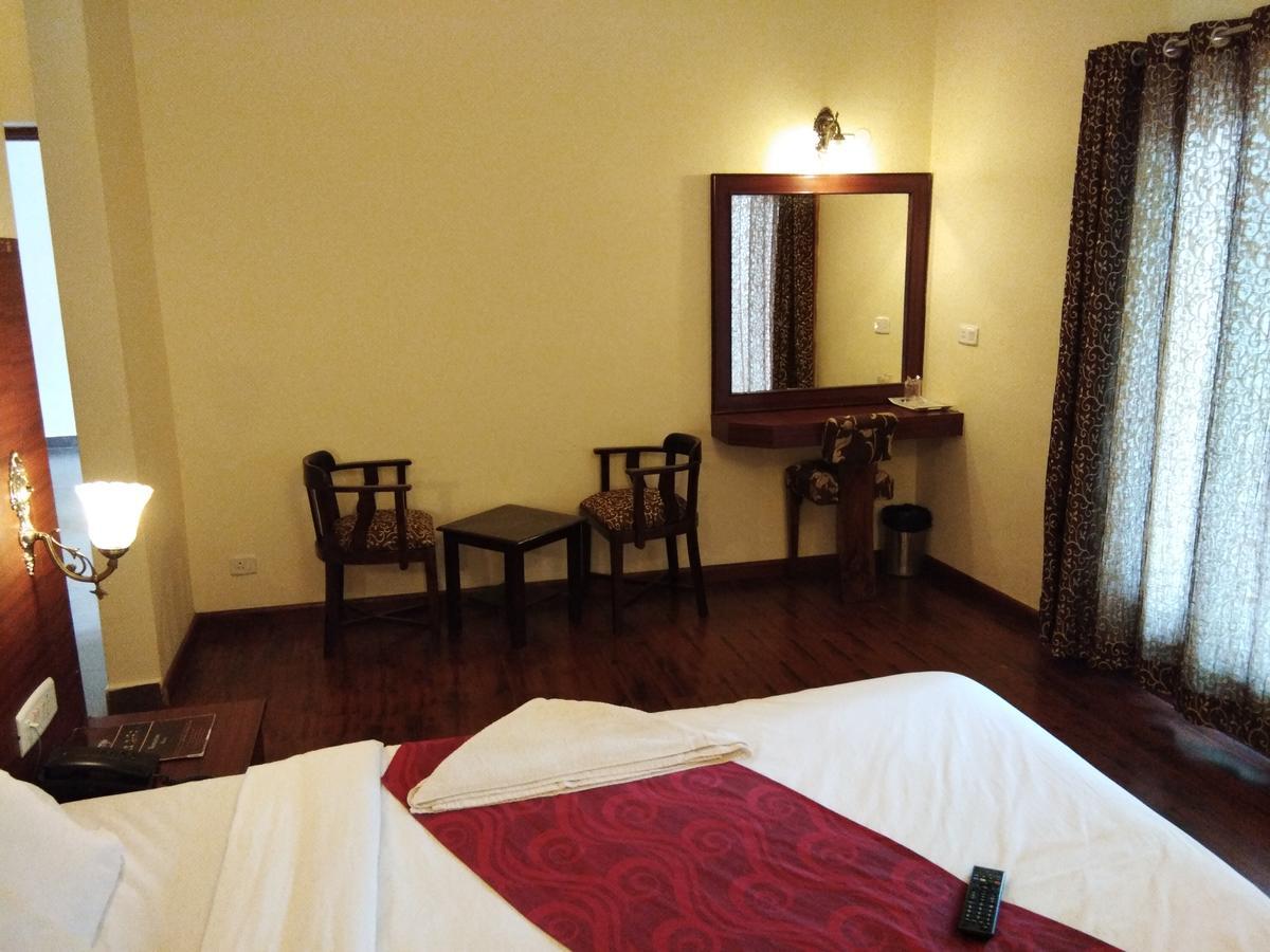Berry Hills Resort Ooty Exterior foto