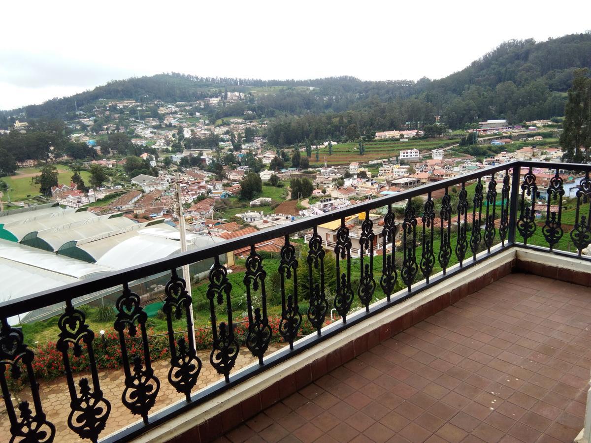 Berry Hills Resort Ooty Exterior foto
